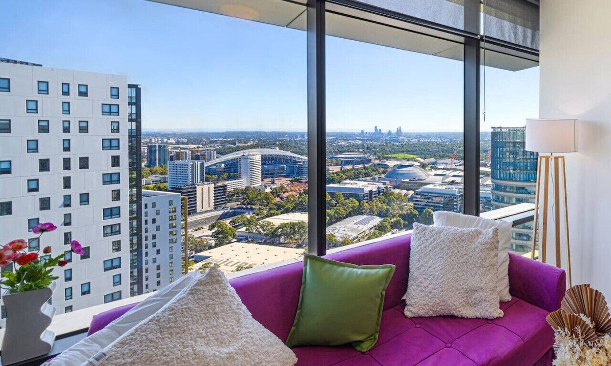 Sydney Olympic Park Apartment | Olympic Park with Pool/Gym/View/Parking near Train
