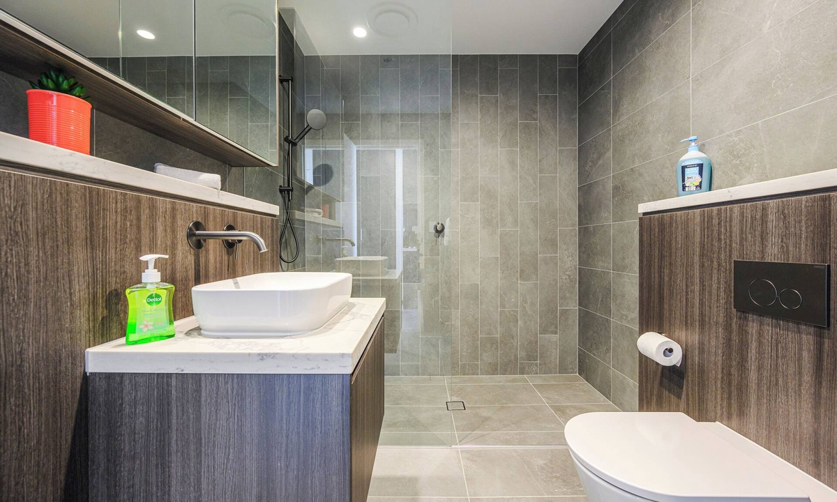 Lidcombe Apartment | Olympic Park Bright 1BR Free Pool & Gym Great View