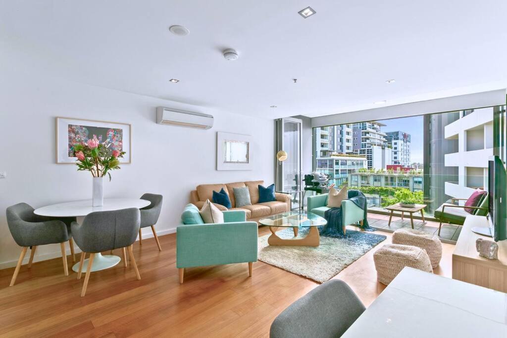 St. Leonards Apartment | OXLST - St Leonards Sophistication Everything at Doorstep