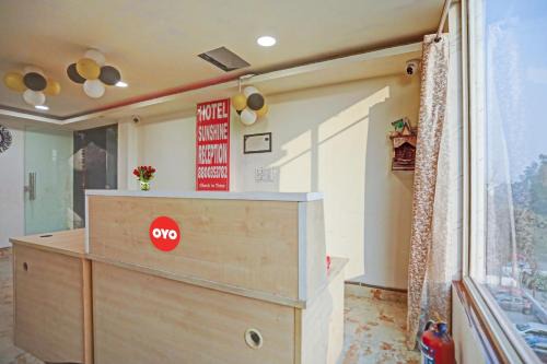Noida Hotel | OYO Flagship Hotel Shunsine