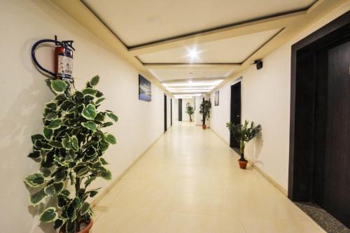 Bopal Hotel | OYO Home Hotel Skyland