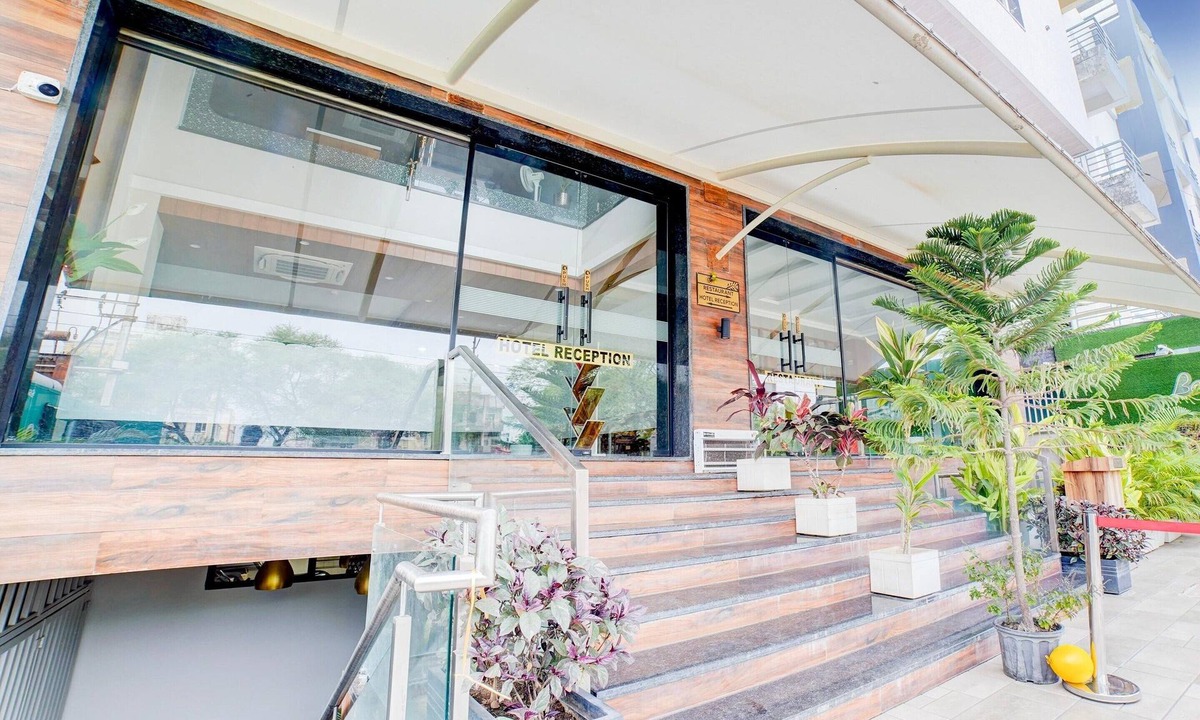 Bhopal Hotel | Palette Patel Nagar