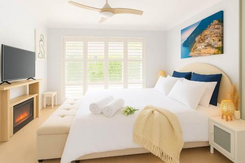 Ingleburn Villa | Peaceful 2BR Villa Shops & Parks Ingleburn