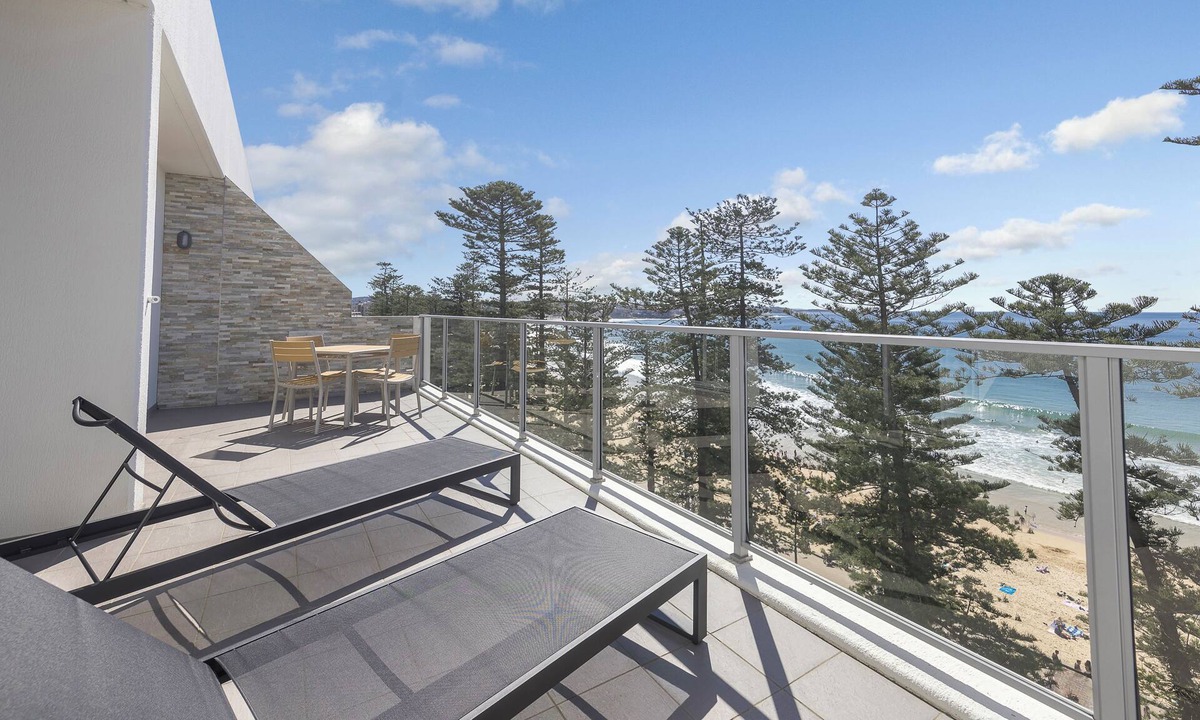 Manly Hotel | Peppers Manly Beach