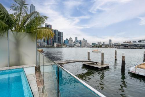 Balmain East House | Pet Friendly Waterfront Escape in Balmain East!