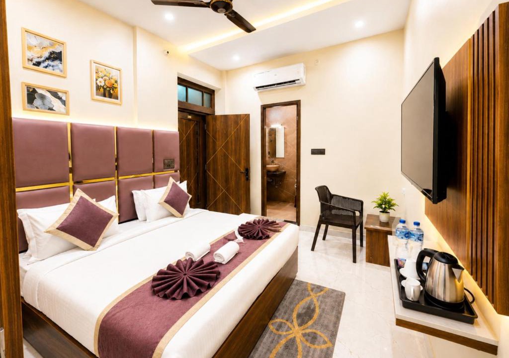 Ayodhya Hotel | Prabha Aasraa Near Shree Ram Mandir Ayodhya