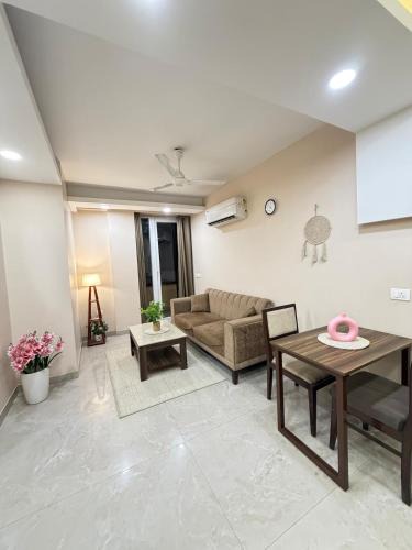 Sushant Lok Apartment | Premium 1bhk retreat Free breakfast included