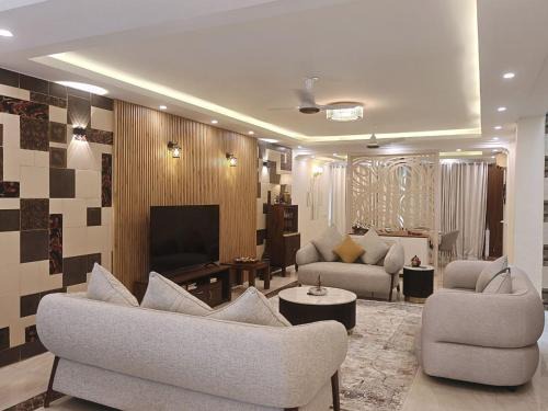 Gurugram Villa | Premium Garden Residence - Private 4BR Villa - Gurgaon
