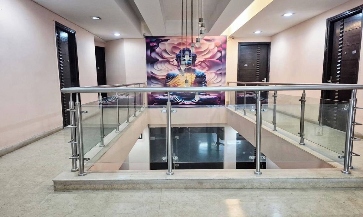 Sushant Lok Hotel | Premium Nest, Golf Course Road