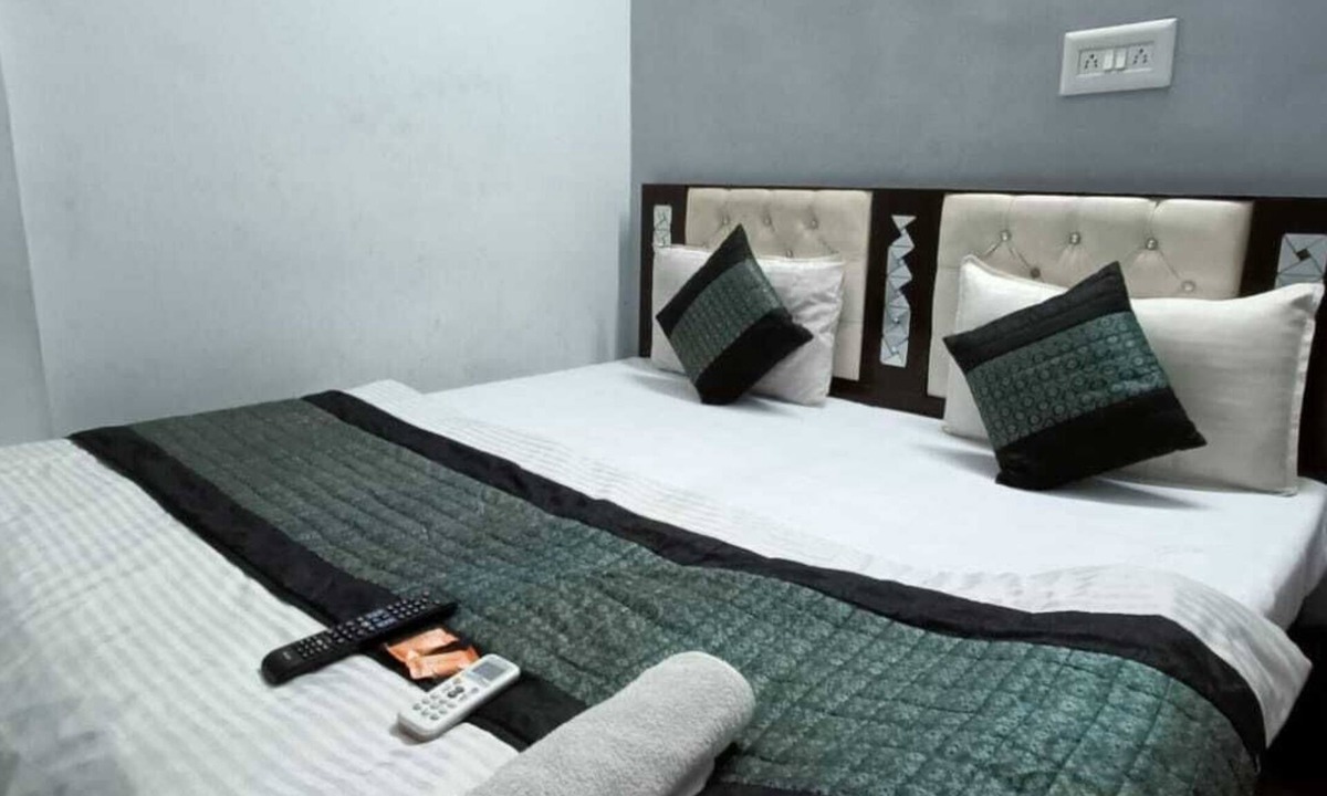 Hari Nagar Hotel | Prince Risedency