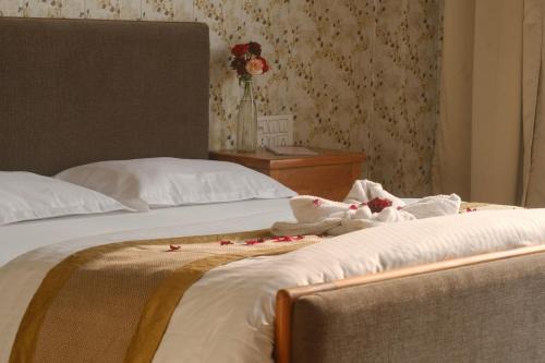 Moradabad Hotel | Qila Hotel