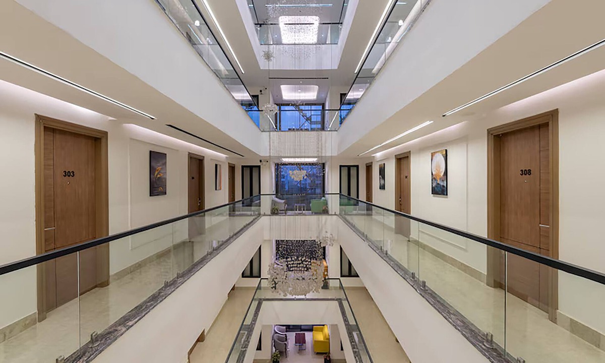 DLF Phase 5 Hotel | Qotel Signature - Golf Course Road