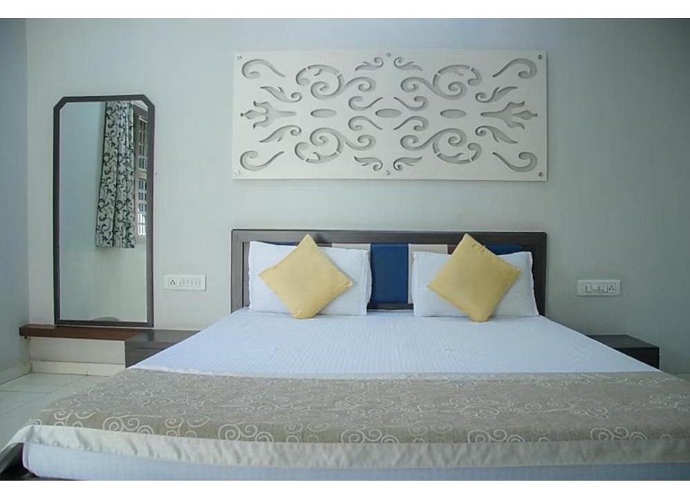Vrindavan House | Radha Kunj, Vrindavan,