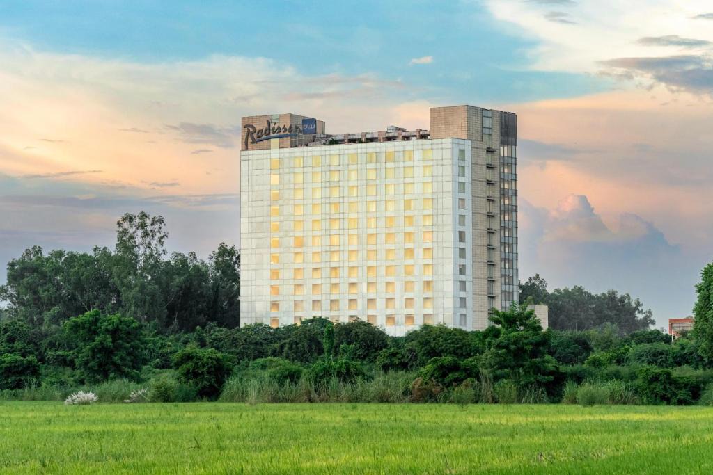 Greater Noida Hotel | Radisson Blu Hotel, Greater Noida