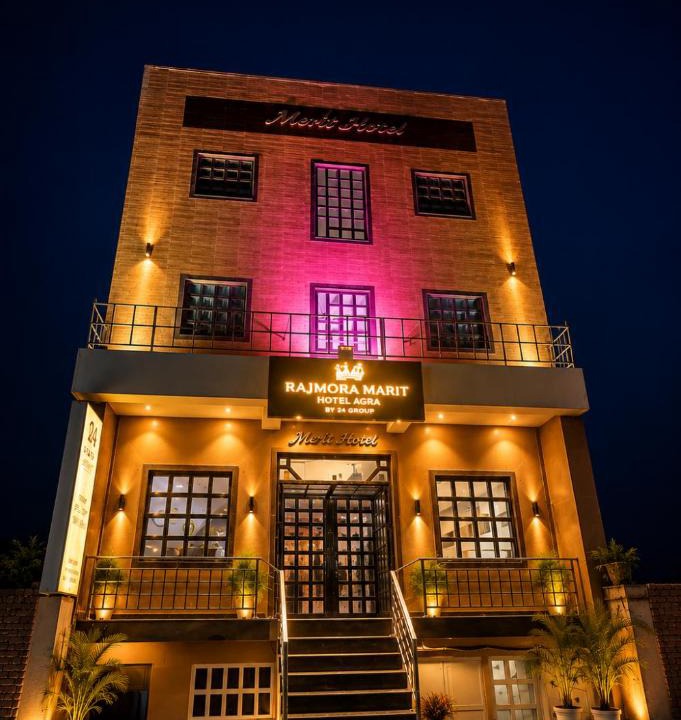 Taj Ganj Hotel | Rajmora Marit Hotel