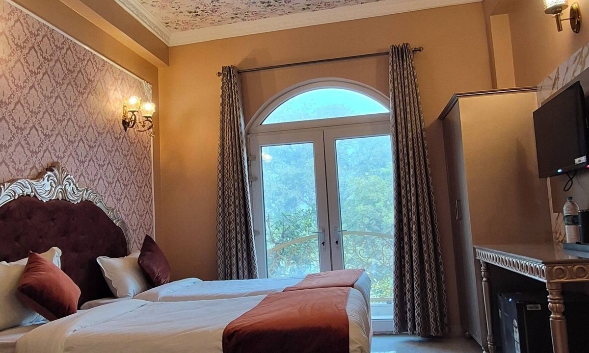 Taj Ganj Hotel | Ray of Maya Hotel