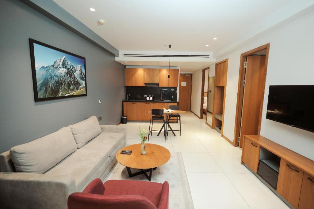 Surat Hotel | Regenta - The World Surat