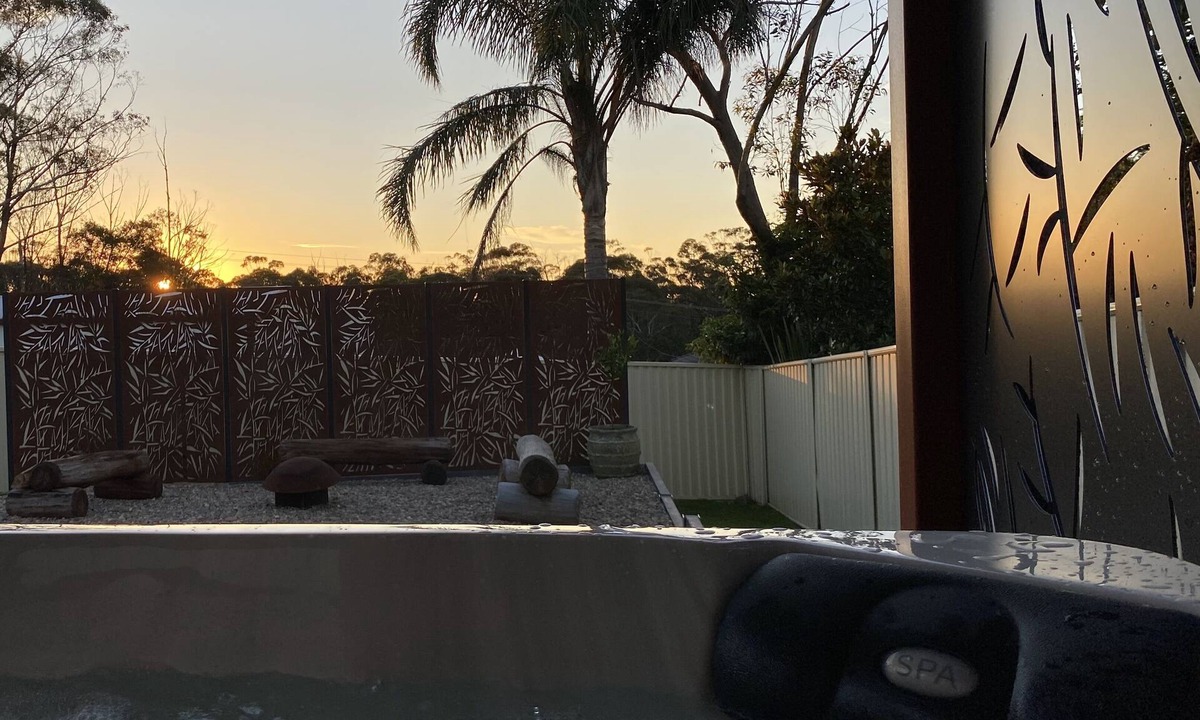 Hill Top Cottage | Relaxing cosy escape - Hot Tub, Breakfast & Wine