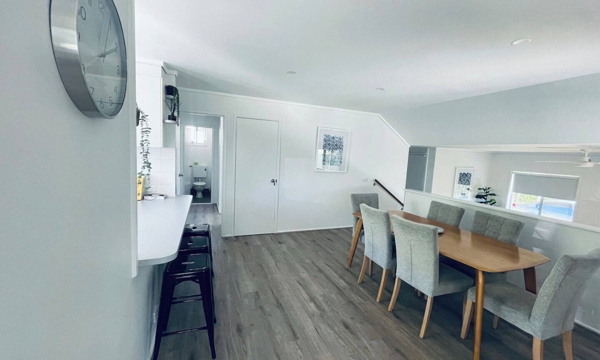 Wanniassa House | Renovated & Spacious, Homely - 5km to CBR hospital