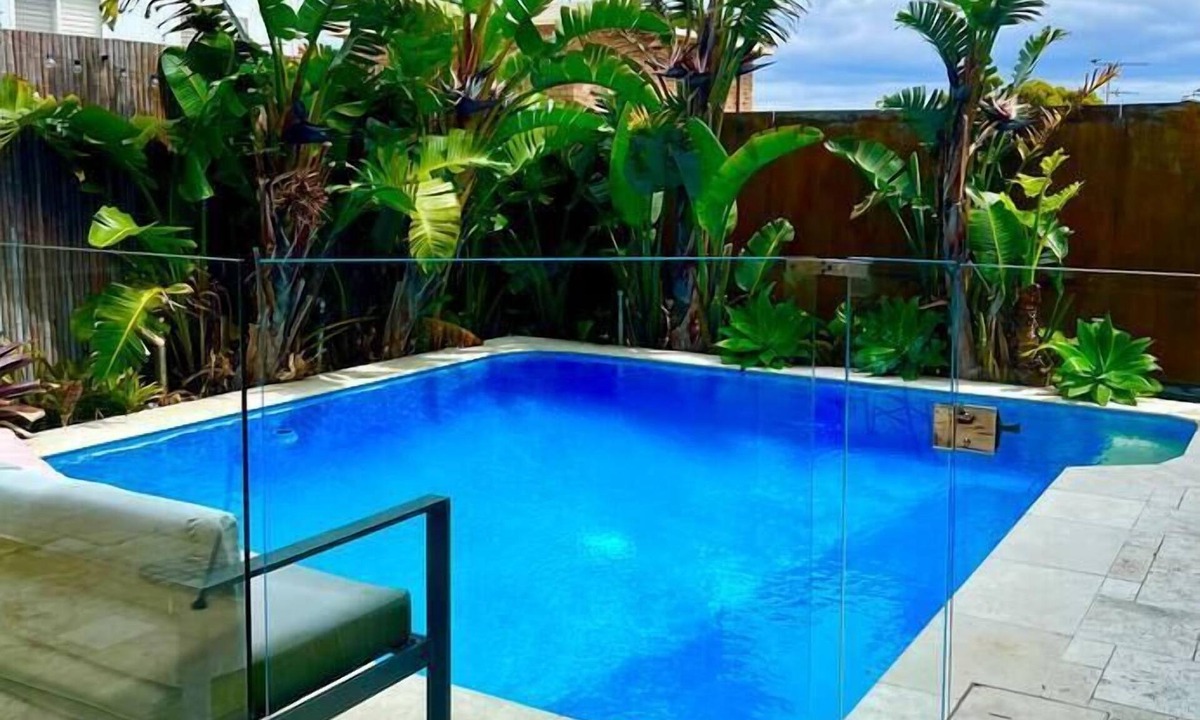 Maroubra House | Resort Style home close to Beach with Pool & Sauna