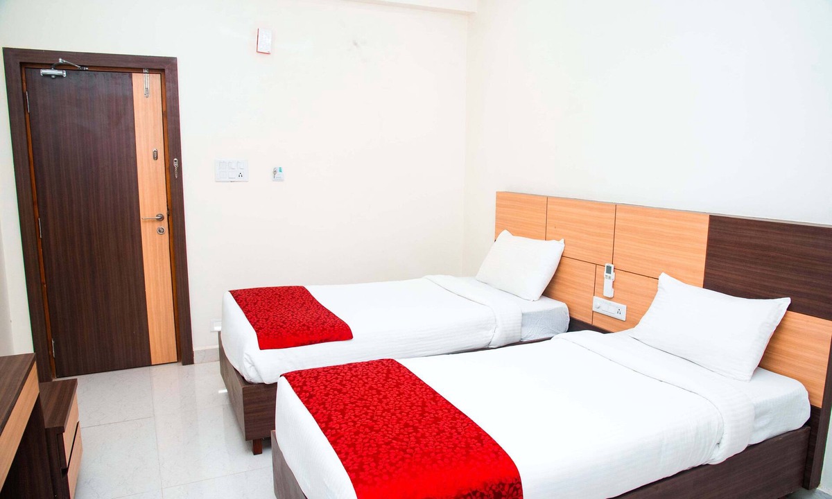 Serilingampally Hotel | Rester Xpress - Kondapur