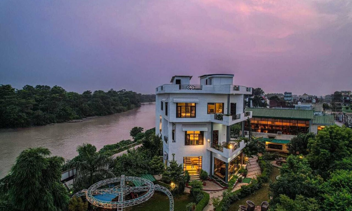 Mayapur Hotel | River View Resort