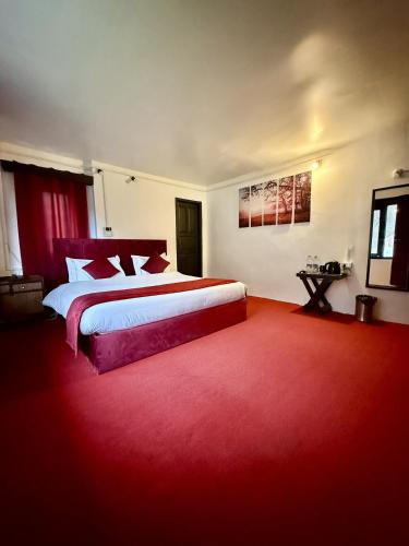 Pahalgam Hotel | Riverdale by Stay Pattern