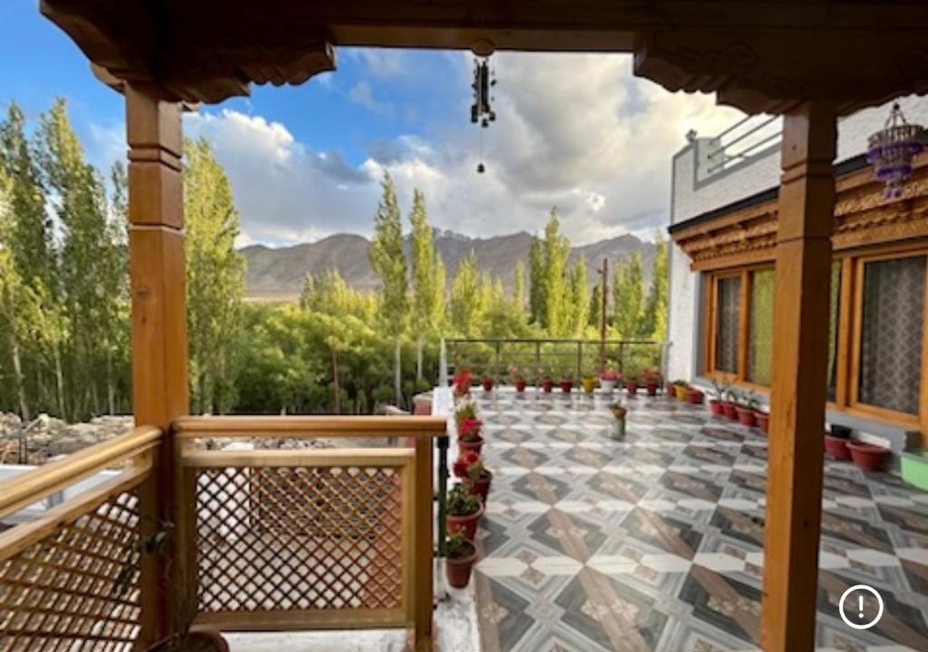 Leh Apartment | Rongmo villa