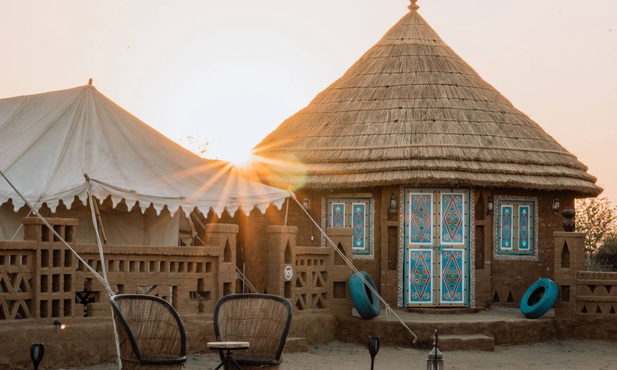 Kanoi Hotel | Royal Golden Camp