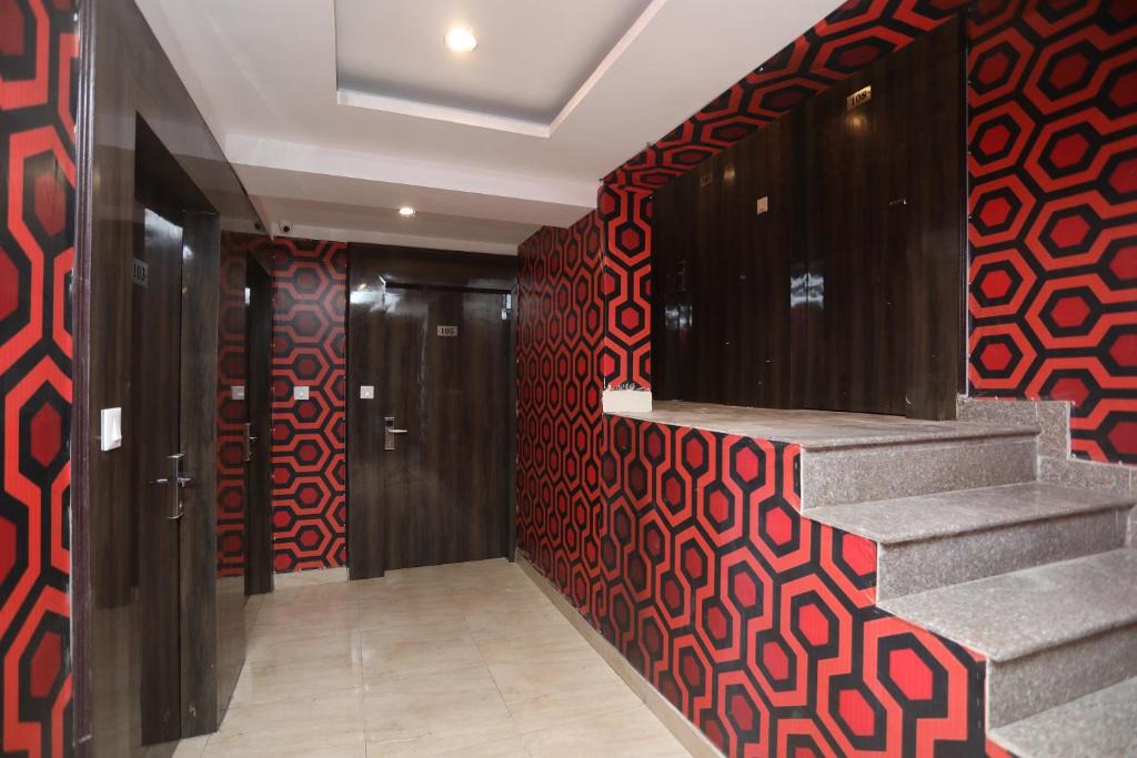 Sector-12A Hotel | Royal O Hotel