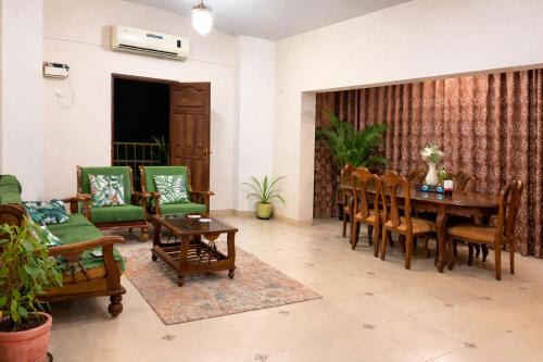 Gauravaddo Apartment | RR Haus Candolim 2BHK Near Hyatt Centric