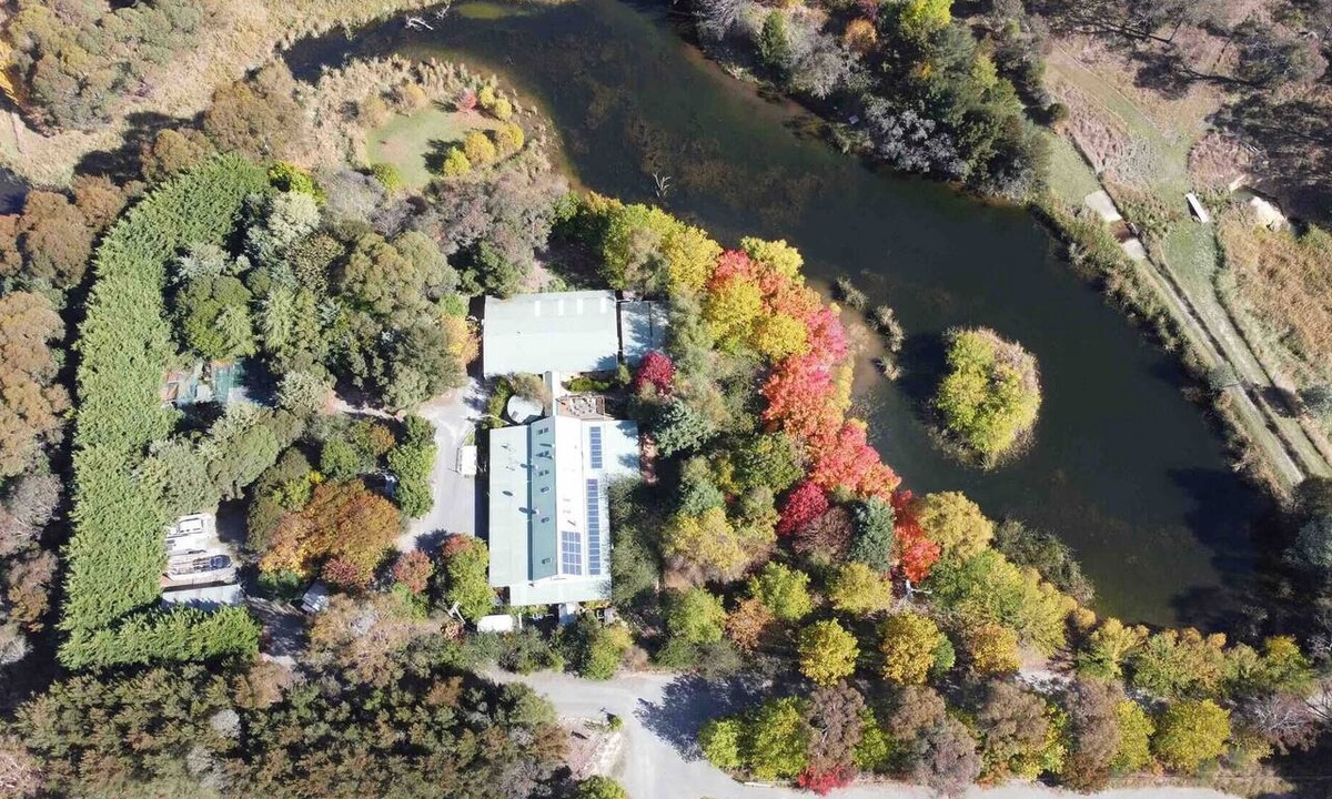 Nanima House | Rural Lakeside Retreat at Redbrow Garden