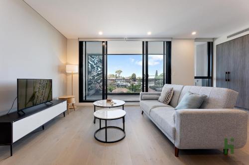 Ryde Apartment | Ryde Bright Cozy 2B2B Apartment