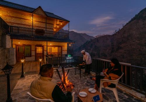 Banjar Villa | SaffronStays The Tirthan House - Terrace View