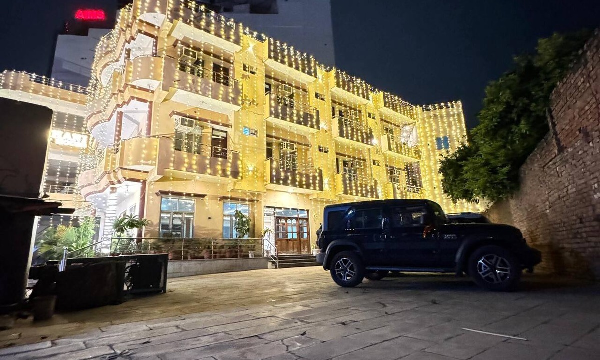 Varanasi Hotel | Sahani Hotel