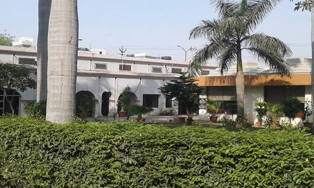 Gurugram Hotel | Saras Tourist Resort