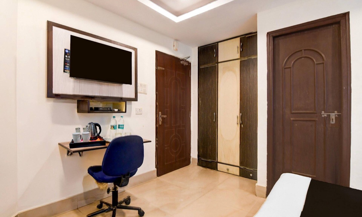 Sector V House | Saver Single A&M Regency