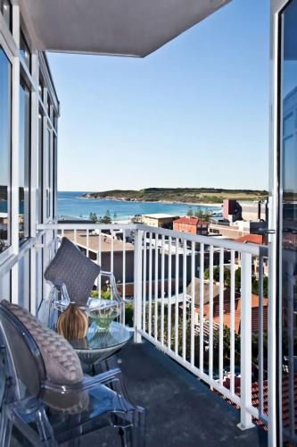 Maroubra Apartment | Seaside Serenity Stunning Beach Views in Maroubra