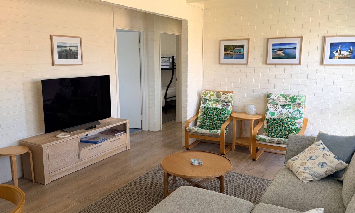 Merimbula Apartment | Seaspray - Great Fishpen Location!