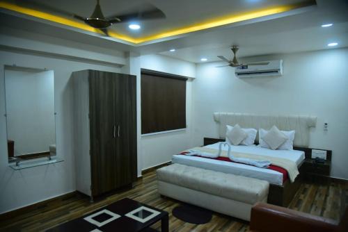 Machilipatnam Hotel | Sg Happy Stay