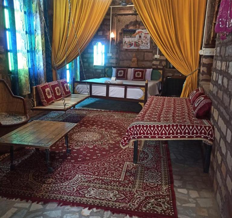 Gulab Sagar Bed & Breakfast | Shangri-La The Heritage Haveli Jodhpur