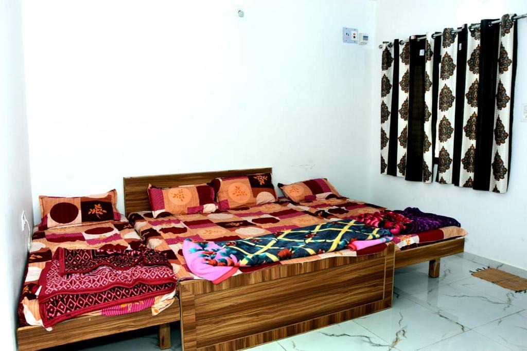 Rajpipla House | SHREE HARSIDDHI MAA HOMESTAY