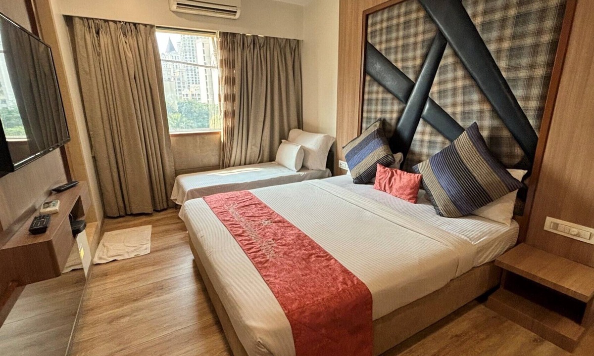 Thane West Hotel | Silverador Boutique Hotel