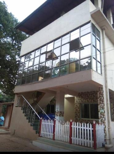 Khattalwada House | Sky cottage