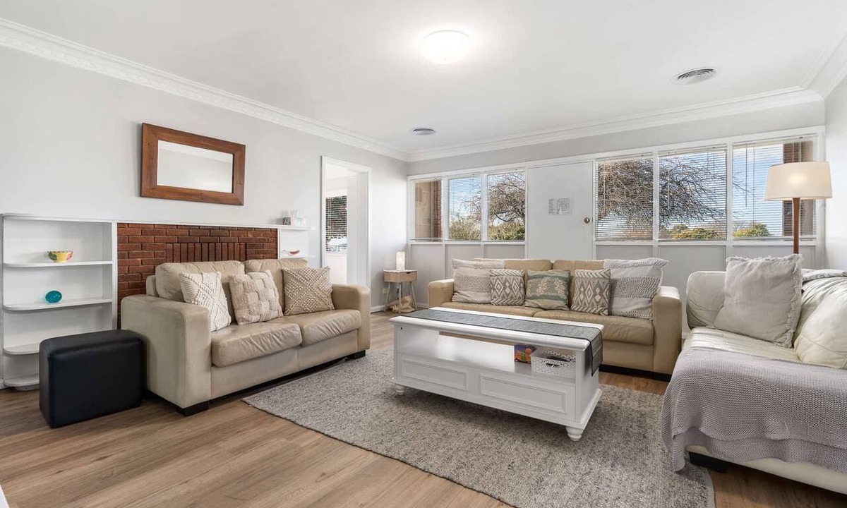Blayney House | Small Villages Retreat - Escape the City Life