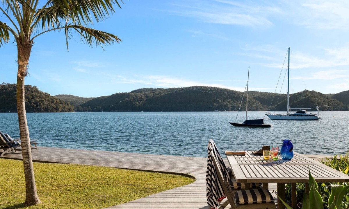 Palm Beach House | SNAPPERMAN SHORES by Palm Beach Holiday Rentals
