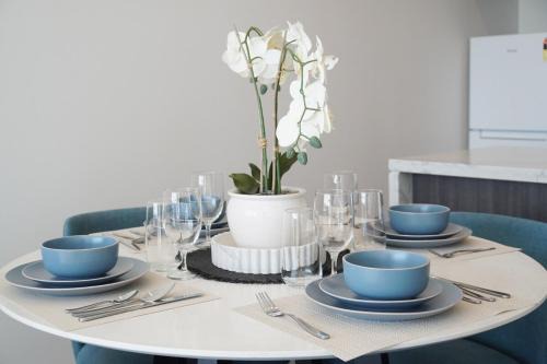 Lidcombe Apartment | SOP 07 Stylish and Cosy 2 Bedroom Apartment