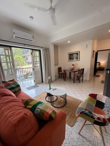 Gauravaddo Apartment | Spacious 1 Bed near Candolim & Calangate-Renovated