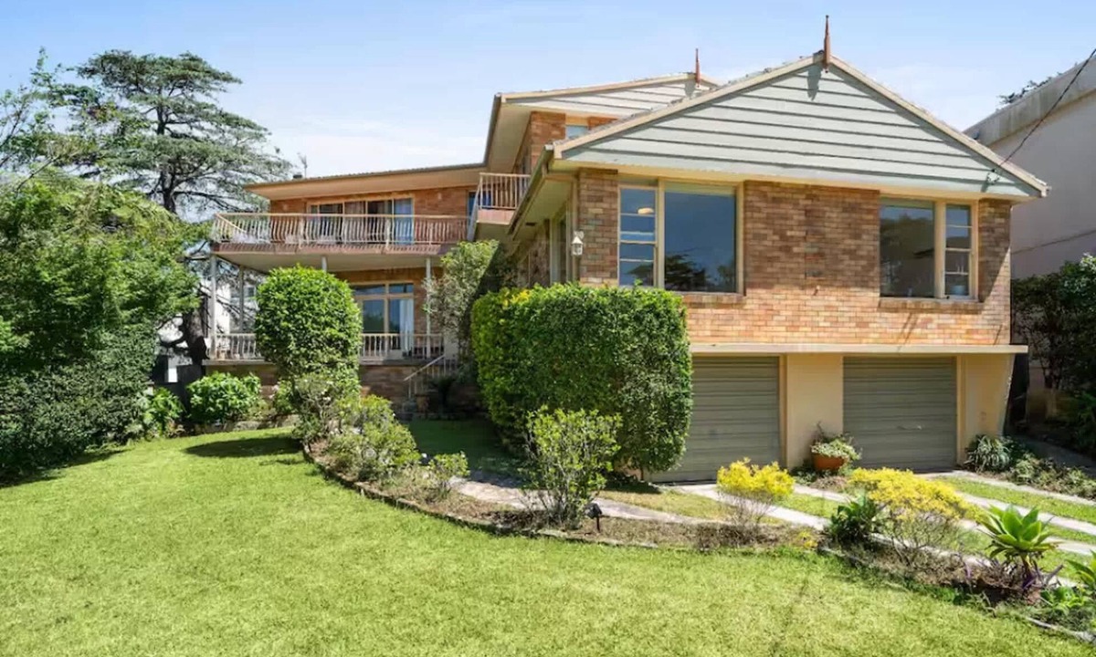 Northwood House | Spacious Family Home with Iconic Views