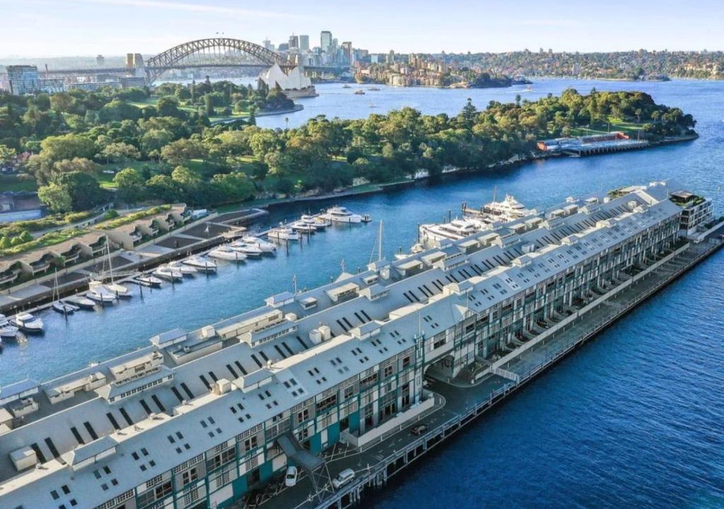 Woolloomooloo Apartment | Spectacular Waterfront with Cosmopolitan Lifestyle